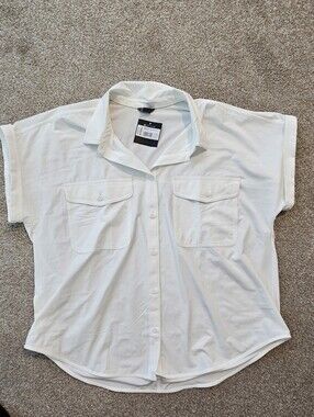 Eddie Bauer | White Button-Up Pocket Shirt | Large